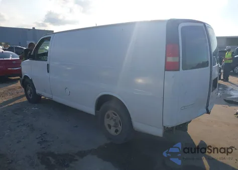 2006 Chevrolet Express Work Van из США, поврежденный, VIN 1GCFG15X261151524
